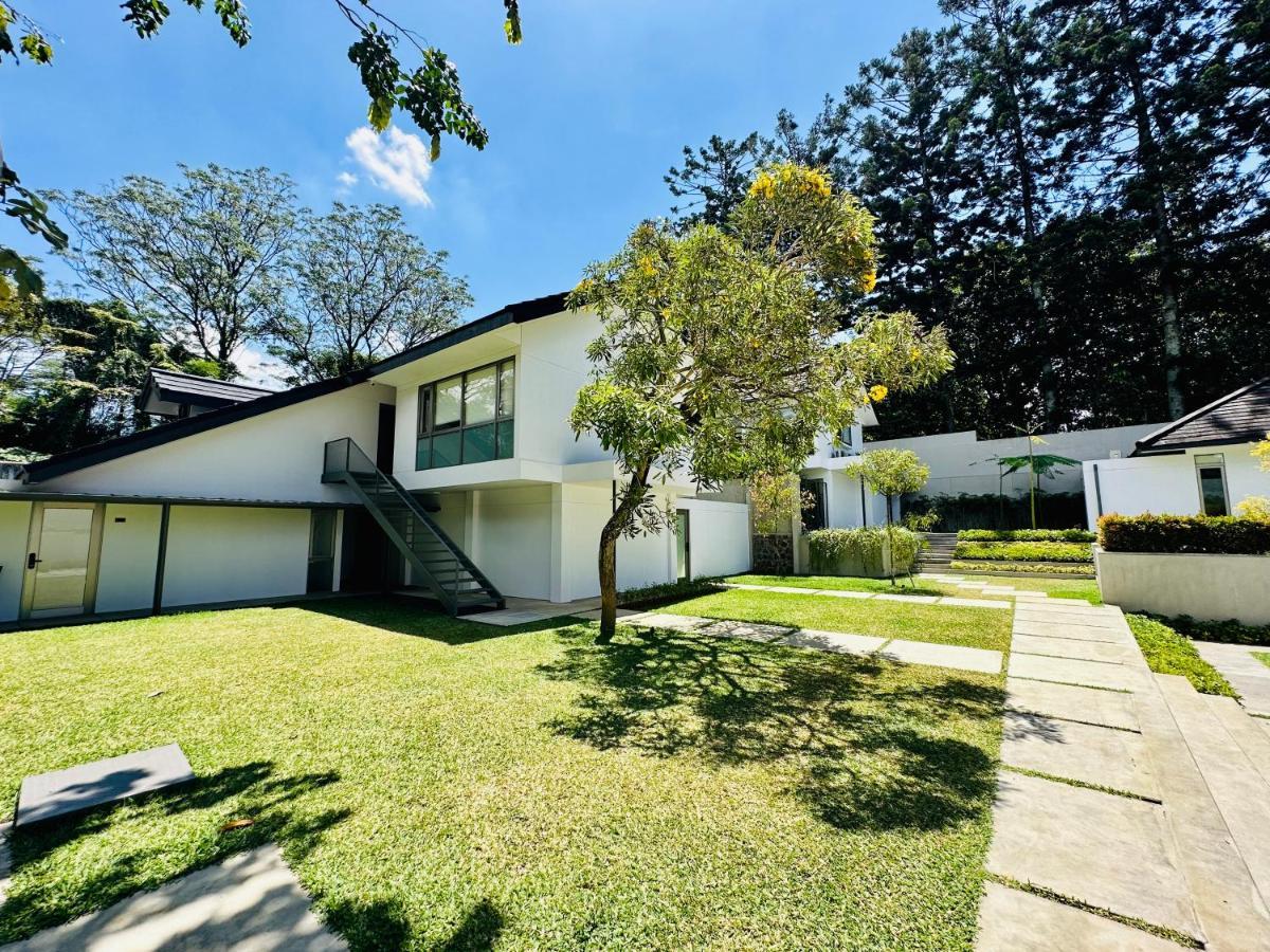 Bungalow Homes Bandung Exterior foto